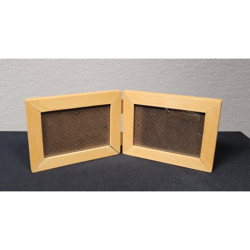 Natural Wood Double Folding Picture Frame Tabletop Hinged Twin Holds 5x3.5 Photo